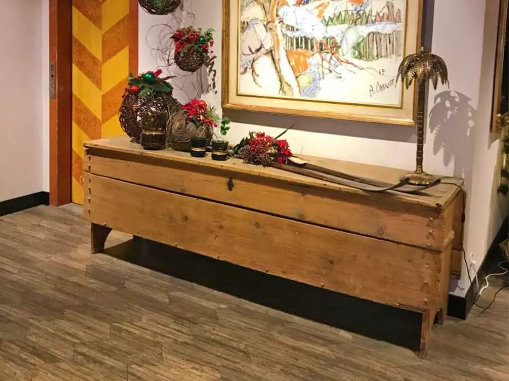 Wand- und Bodenbelag Referenz